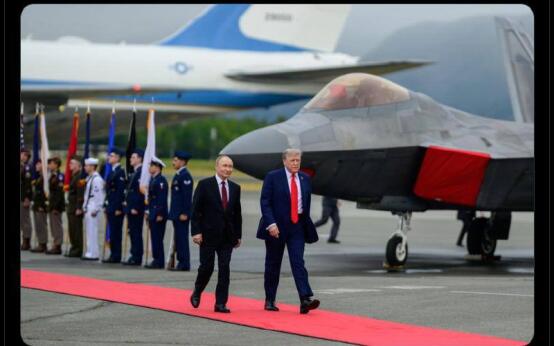 Белый дом назвал встречу Трампа и Путина «исторической», опу…